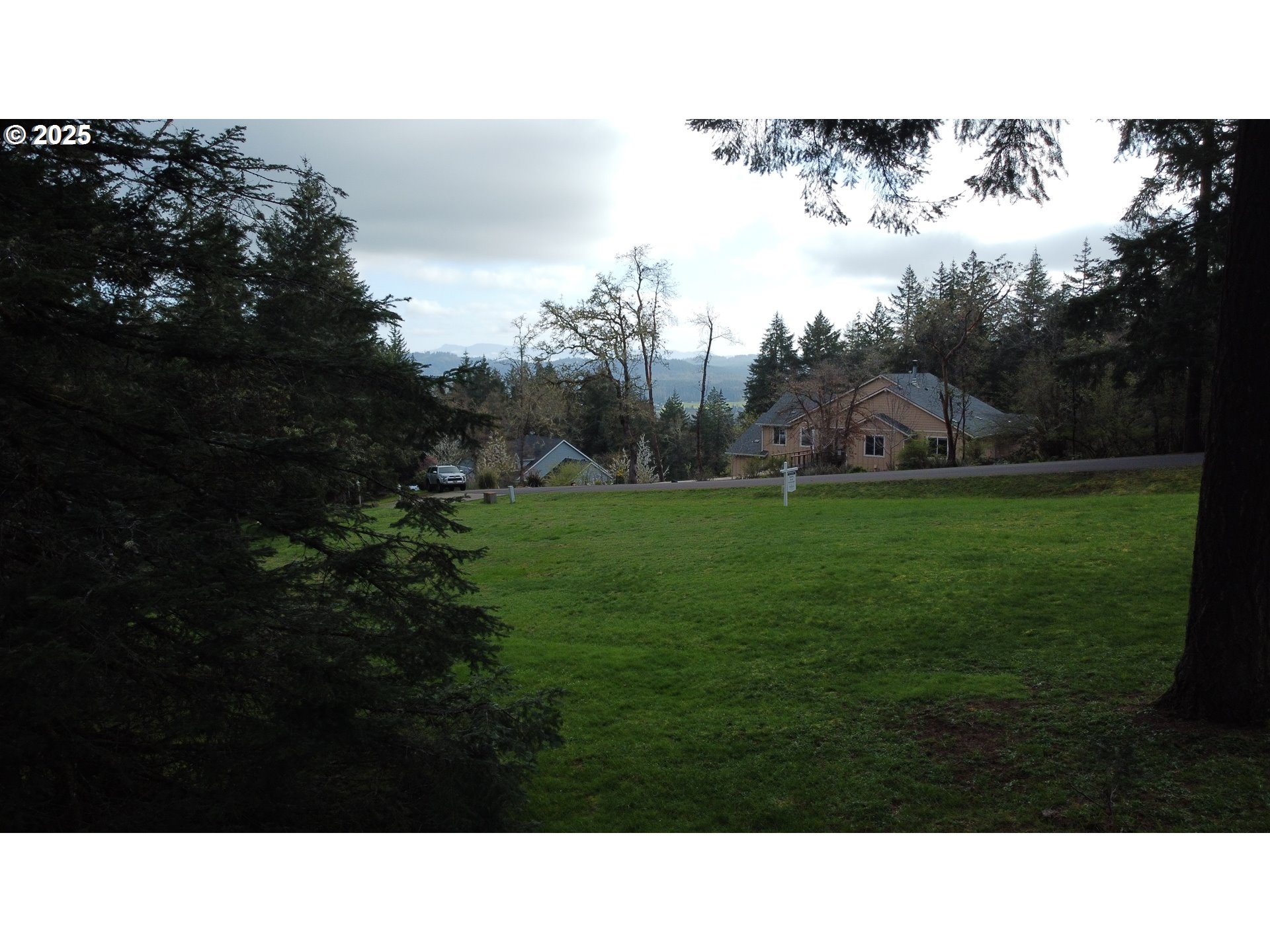 Crest Drive, Unit 9 Eugene, OR 97405 - Photo 14 of 16