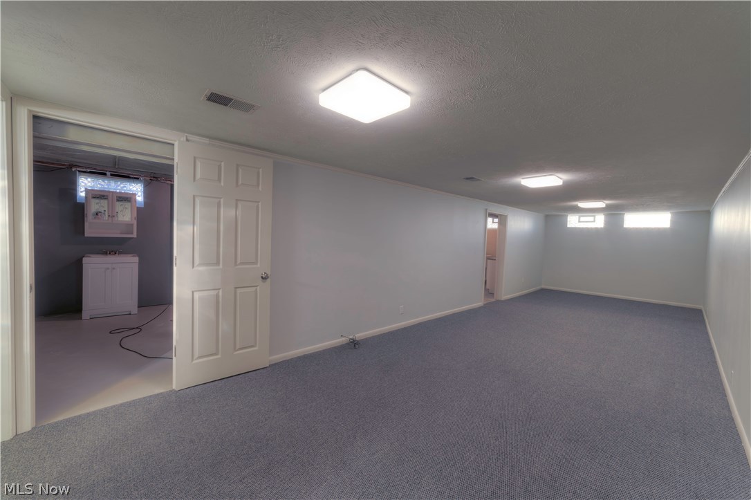 30221 Vineyard Road Willowick, OH 44095 - Photo 17 of 25