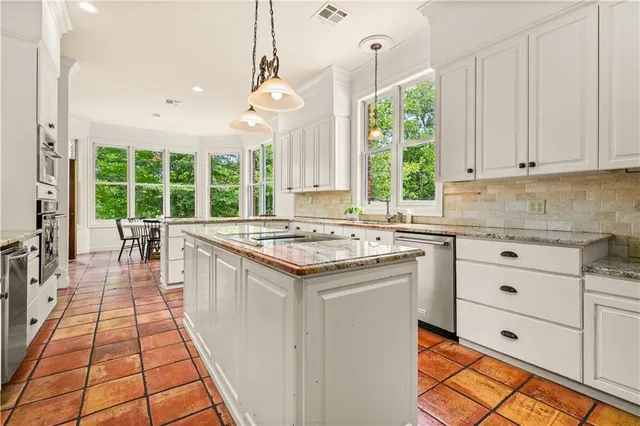 $1,250,000 | 38 Woodland Drive, Boyce, LA 71409