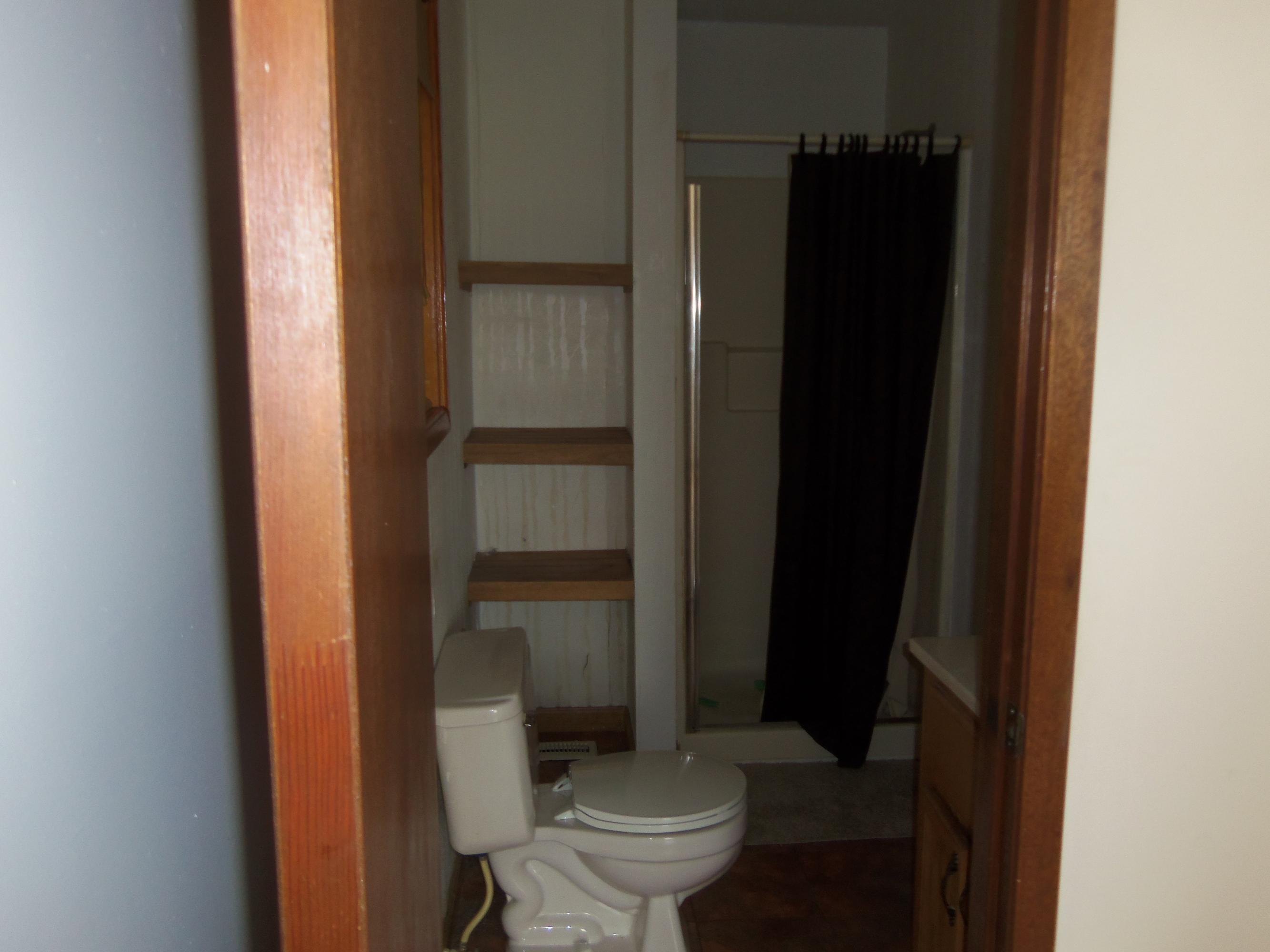 954 Leatherwood Road Oneida, TN 37841 - Photo 15 of 17 Property pic 060