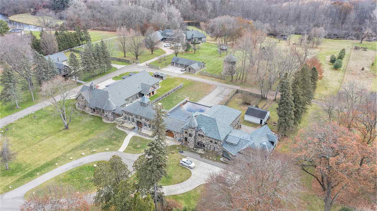 1705 Probert Road, Unit 2 Jackson, MI 49203 - Photo 3 of 36 Photo 3