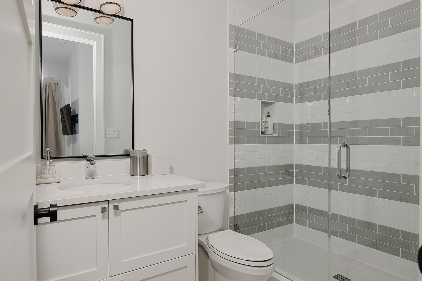 425 Copa Palm Loop Montgomery, TX 77316 - Photo 30 of 39 a bathroom with a sink a toilet and shower