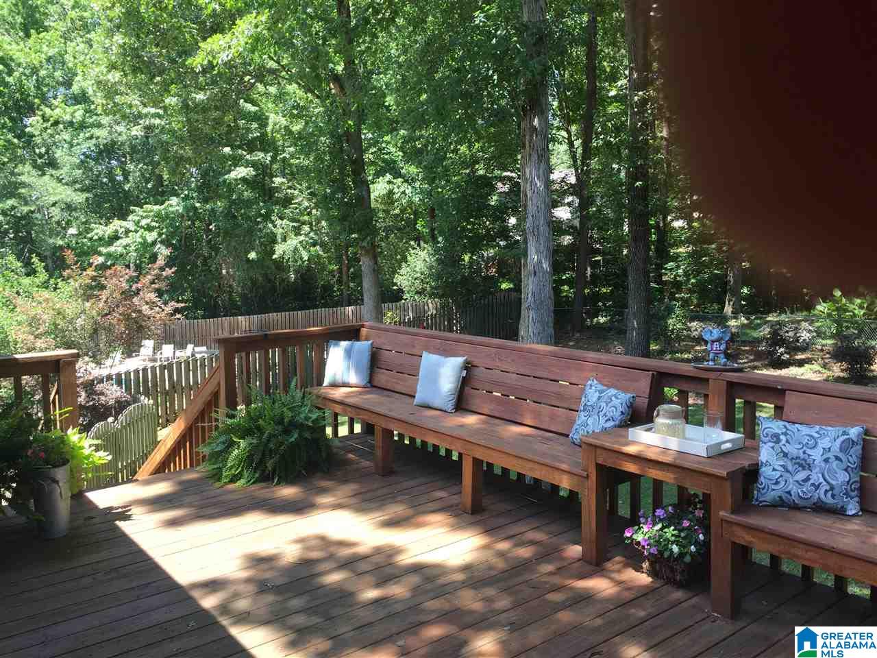 1827 Chestnut Lane Bessemer, AL 35022 - Photo 3 of 31