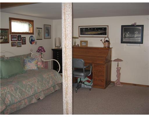 357 Ridge Road, Unit 2 York, ME 03909 - Photo 8 of 10 Den/Family/Great Room.