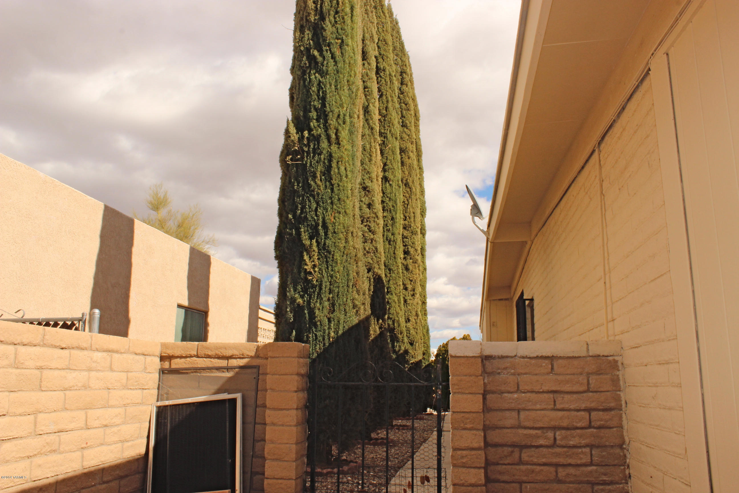 485 West Rio-Santa Cruz Green Valley, AZ 85614 - Photo 27 of 32 Gallery Image 27