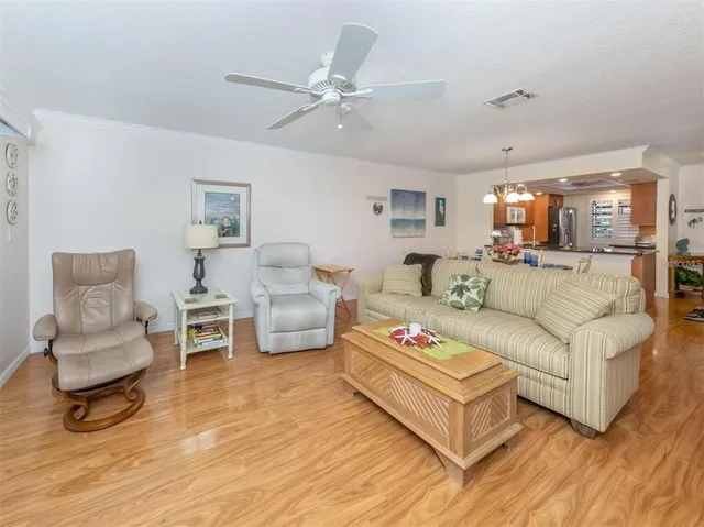 $190,000 | 340 3 Lakes Lane, Unit K, Venice, FL 34285
