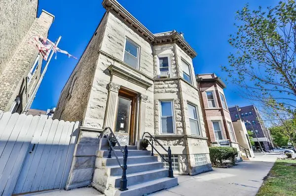 $5,500 | 1610 West Waveland Avenue, Unit 1, Chicago, IL 60613