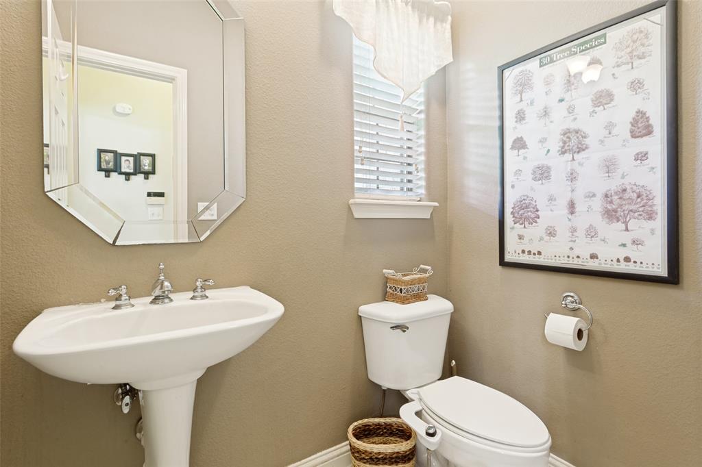 2640 Skinner Road Midlothian, TX 76065 - Photo 27 of 40 half bah