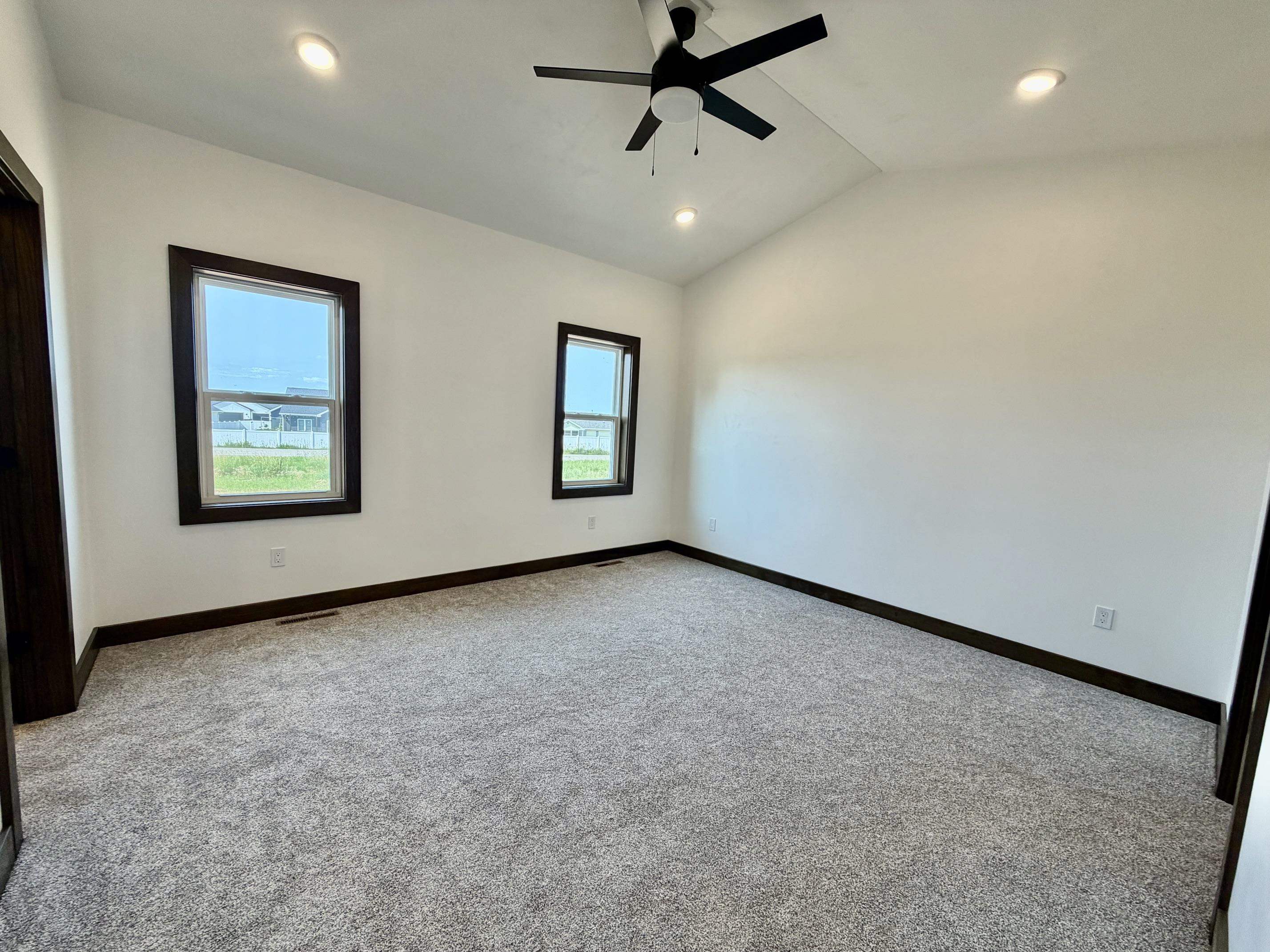 W5668 Tonys Way Appleton, WI 54915 - Photo 11 of 18 Gallery Image 11