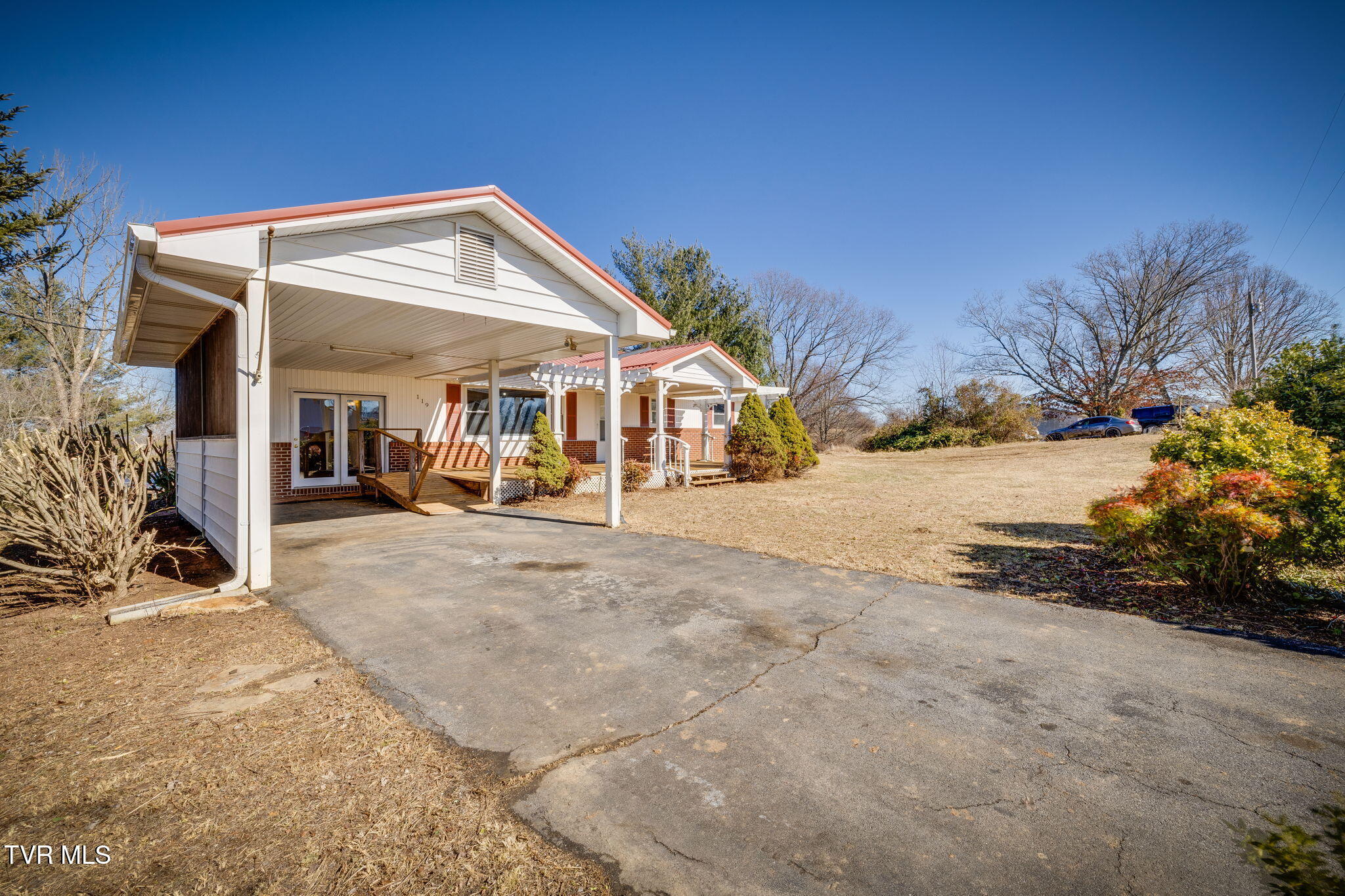 119 Hl Good Road Johnson City, TN 37615 - Photo 3 of 41 002