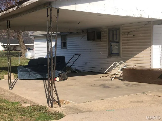 $34,500 | 308 Taylor Street, Essex, MO 63846