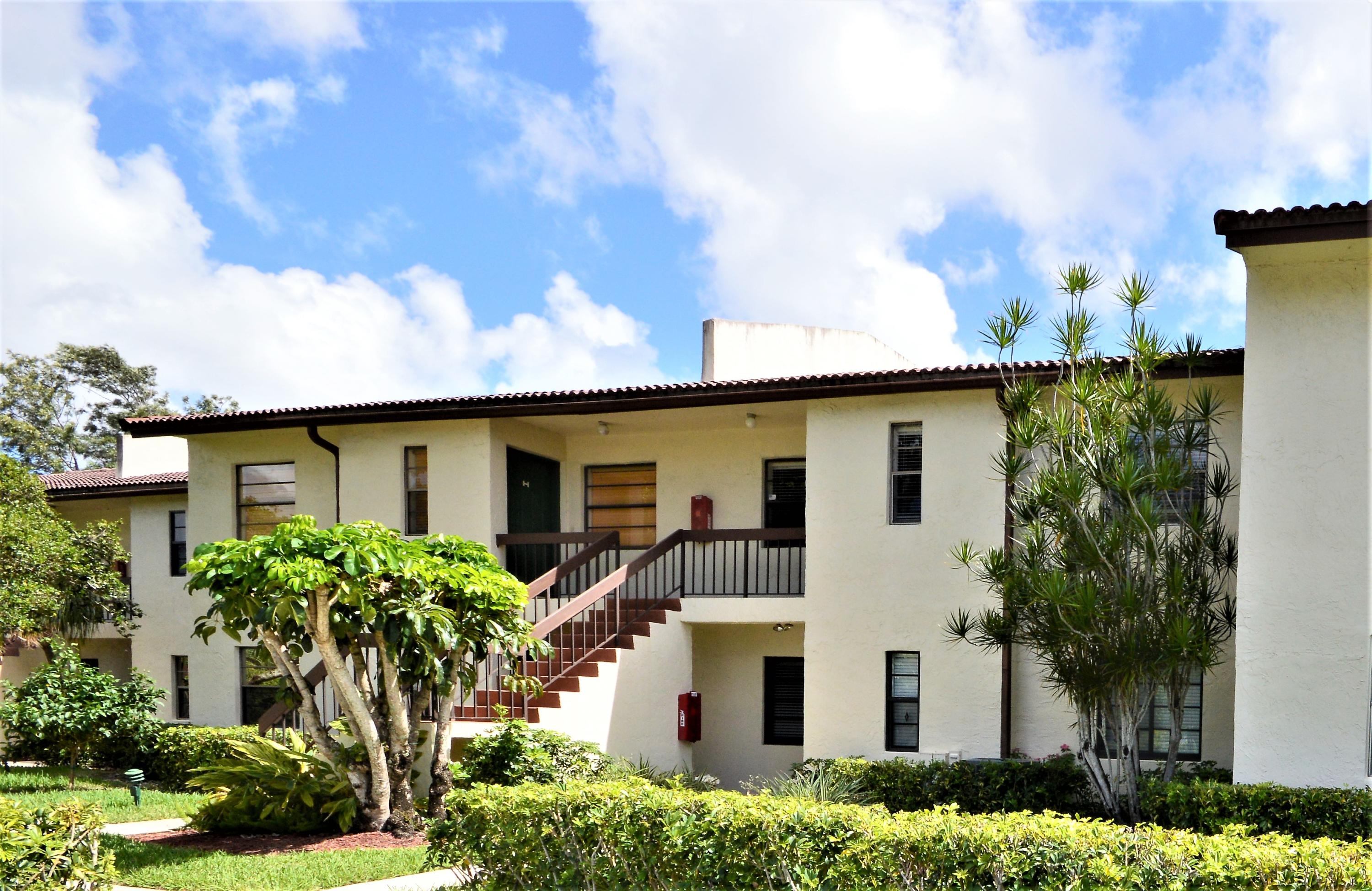 21827 Arriba Real, Unit 11J Boca Raton, FL 33433 - Photo 2 of 21 DSC_0309