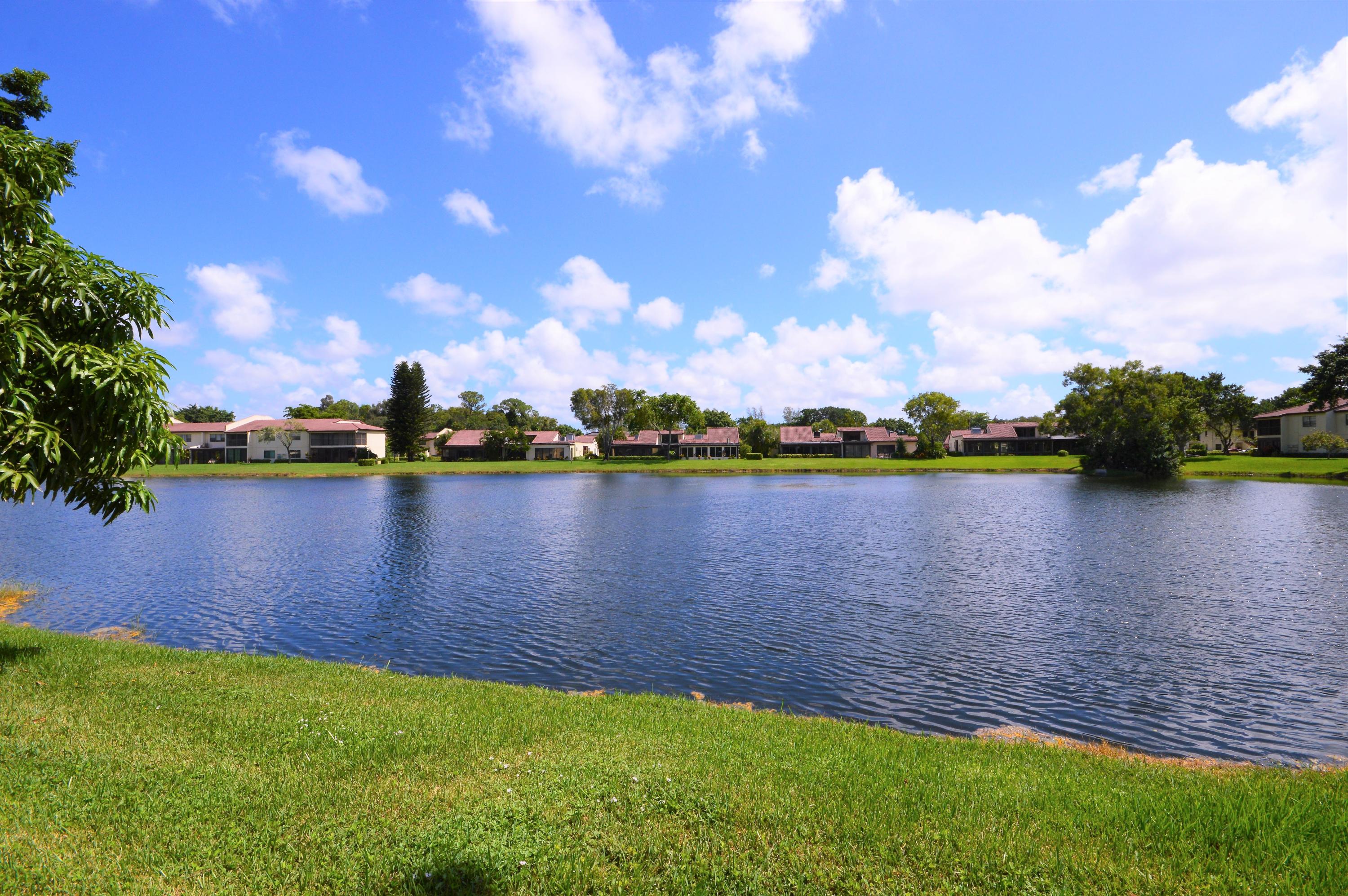 21827 Arriba Real, Unit 11J Boca Raton, FL 33433 - Photo 4 of 21 DSC_0319