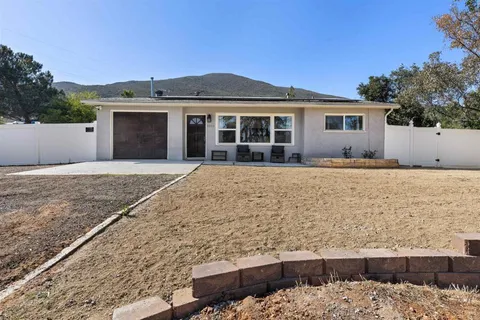 $995,000 | 1315 Hillcrest Drive, Alpine, CA 91901