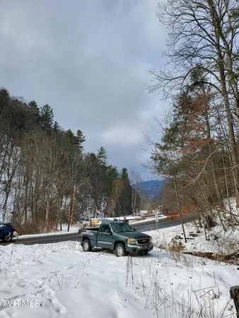 $115,999 | 1271 Upper Higgins Creek Road, Flag Pond, TN 37657