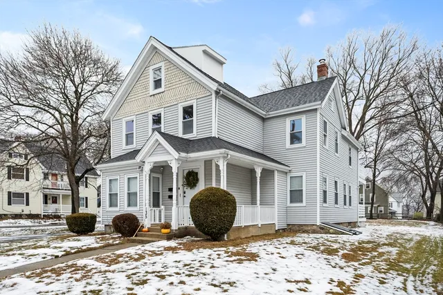 $425,000 | 135 Cottage Street, Unit 2, Norwood, MA 02062