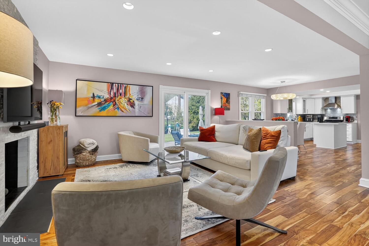 2208 Halter Lane Reston, VA 20191 - Photo 5 of 33