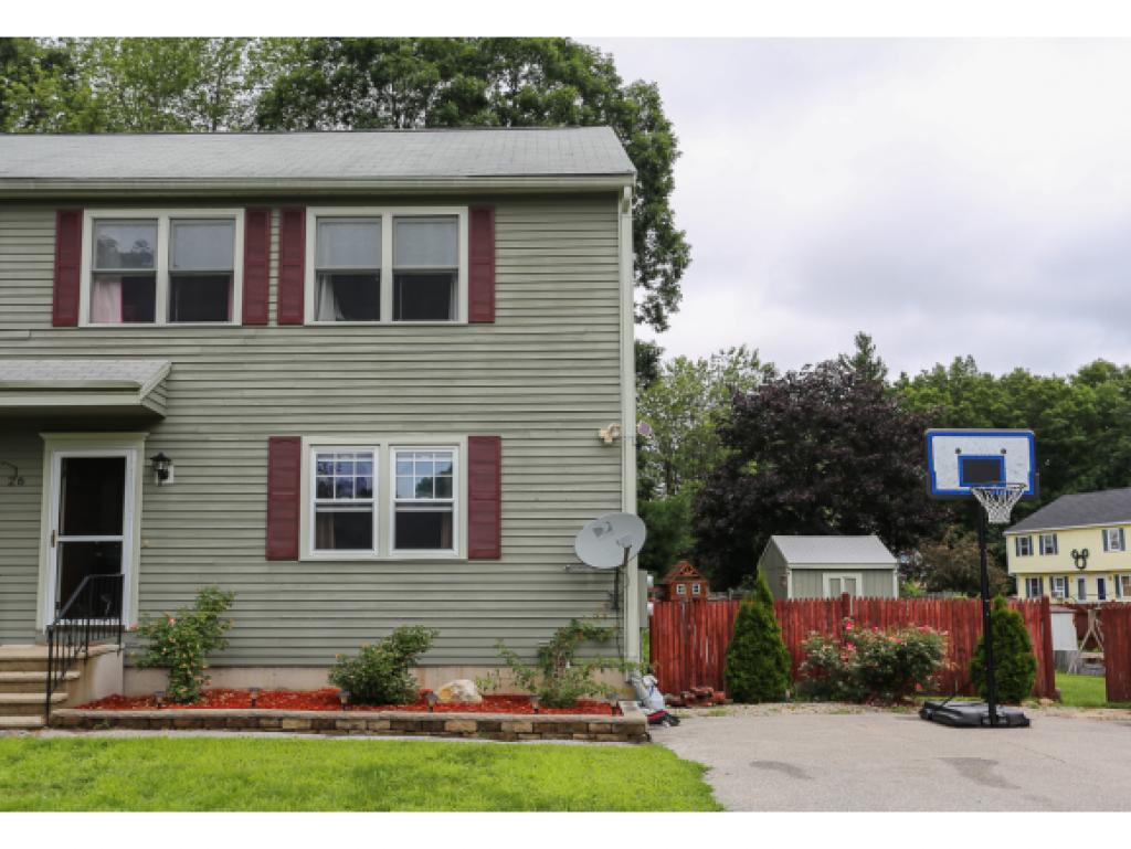 26 R Phillip Road Derry, NH 03038 - Photo 1 of 27