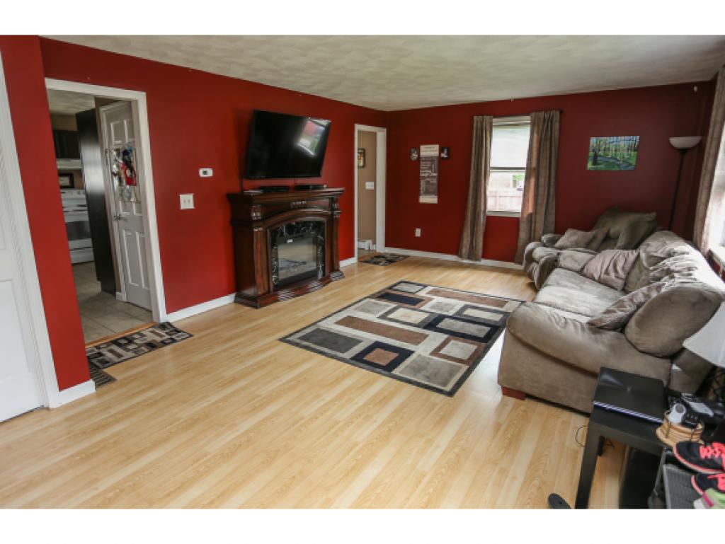 26 R Phillip Road Derry, NH 03038 - Photo 7 of 27