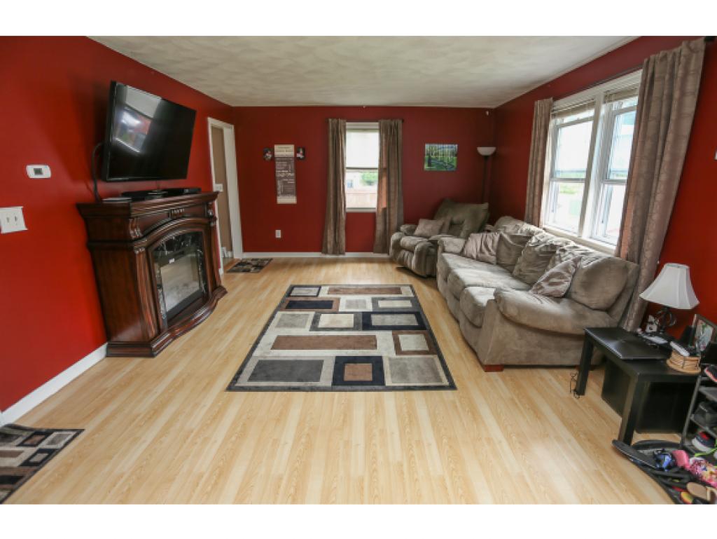 26 R Phillip Road Derry, NH 03038 - Photo 8 of 27