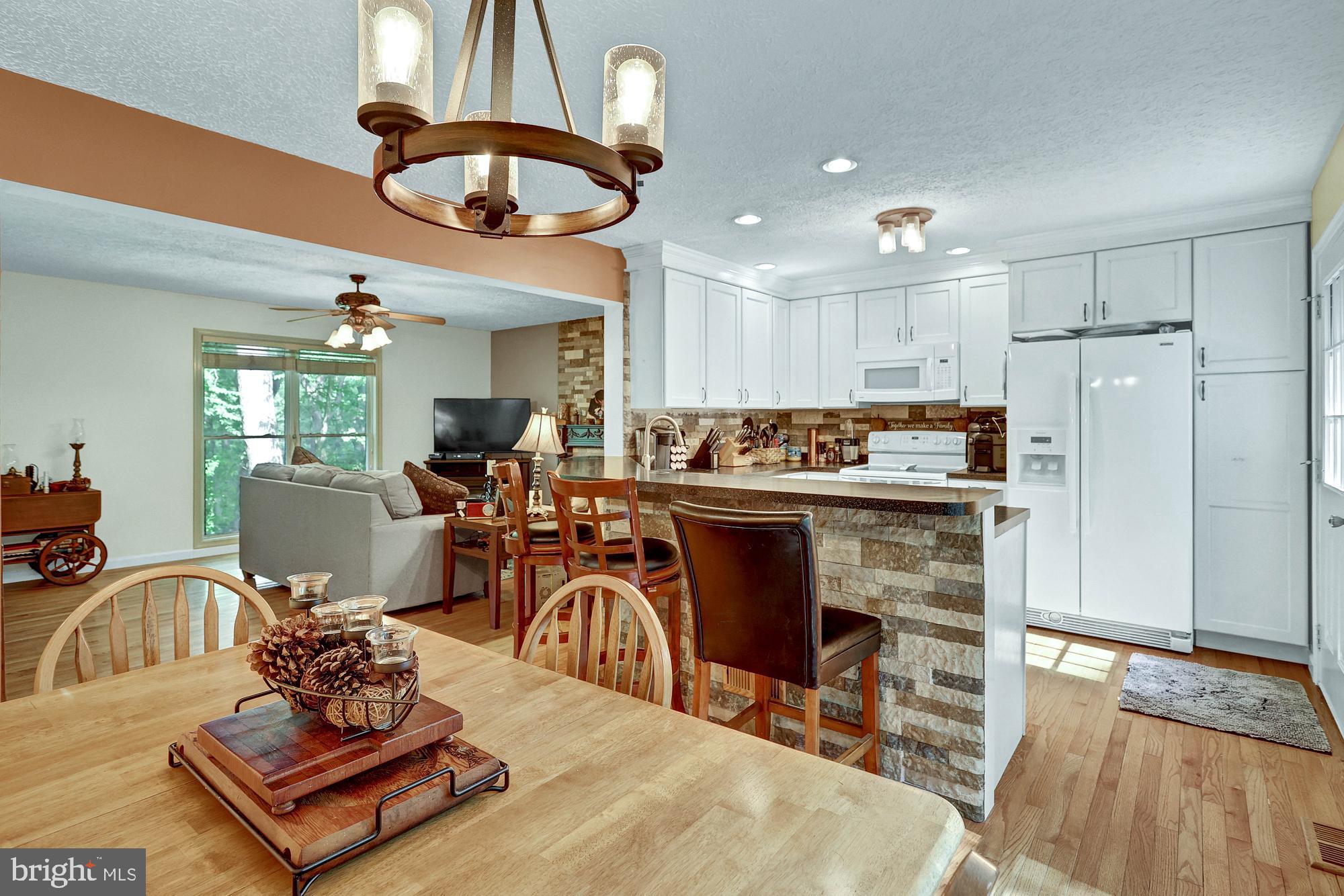 40 Hemlock Hollow Road Delta, PA 17314 - Photo 8 of 48 Nice Open floor plan on main