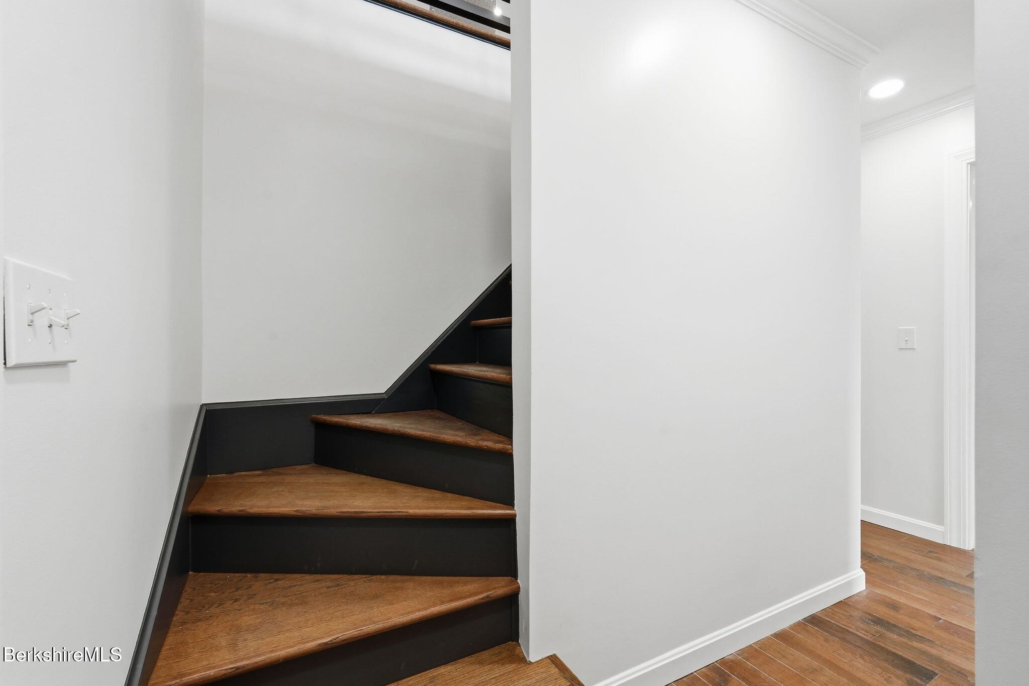 349 North Washington State Road Washington, MA 01223 - Photo 31 of 57 Staircase