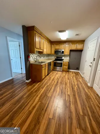 $1,650 | 207 Grand Avenue, Bonaire, GA 31005