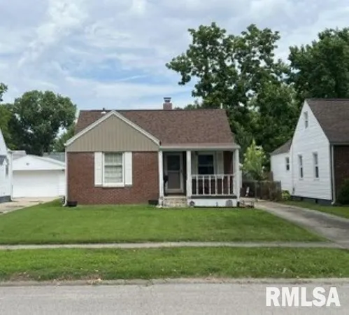 $150,000 | 2212 South Pasfield Street, Springfield, IL 62704