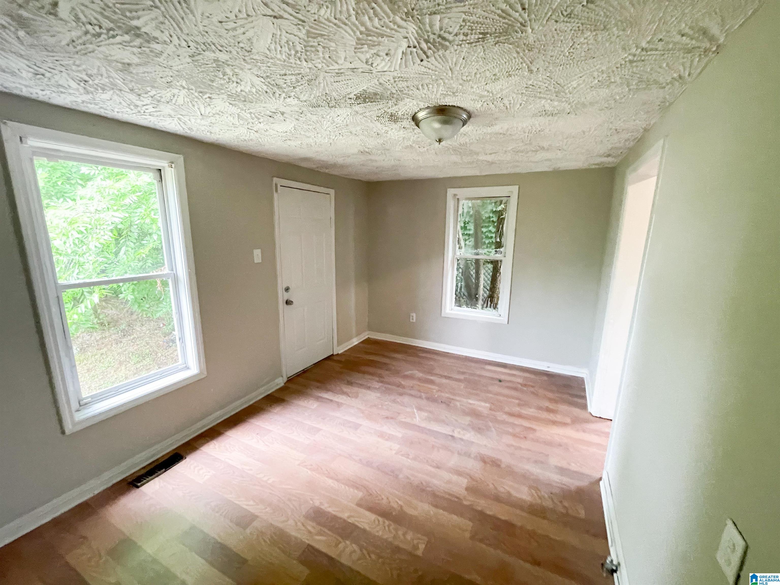 125 4th Avenue Southwest Birmingham, AL 35211 - Photo 10 of 12