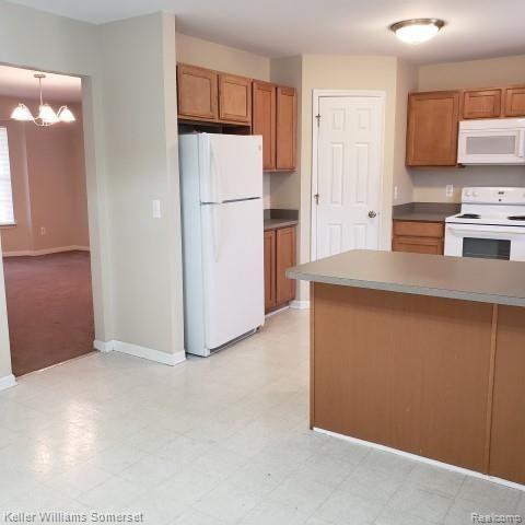 2417 Melvin Avenue Rochester, MI 48307 - Photo 8 of 32 20181212_105653 (Small).jpg