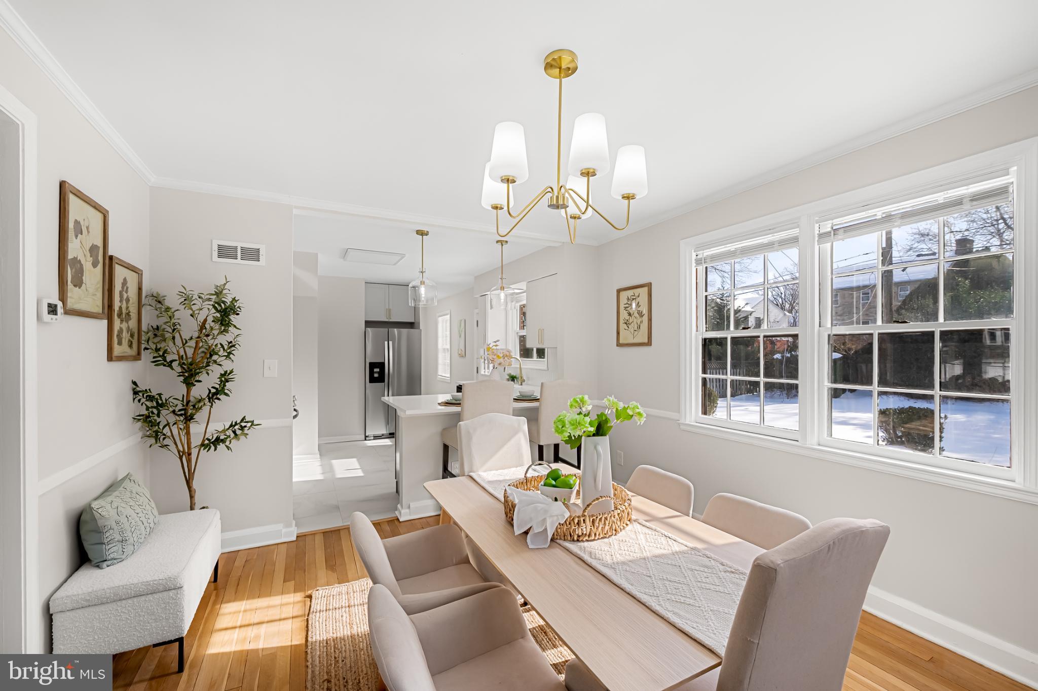 517 Worcester Road Towson, MD 21286 - Photo 11 of 44 Bright and inviting dining space with charm.