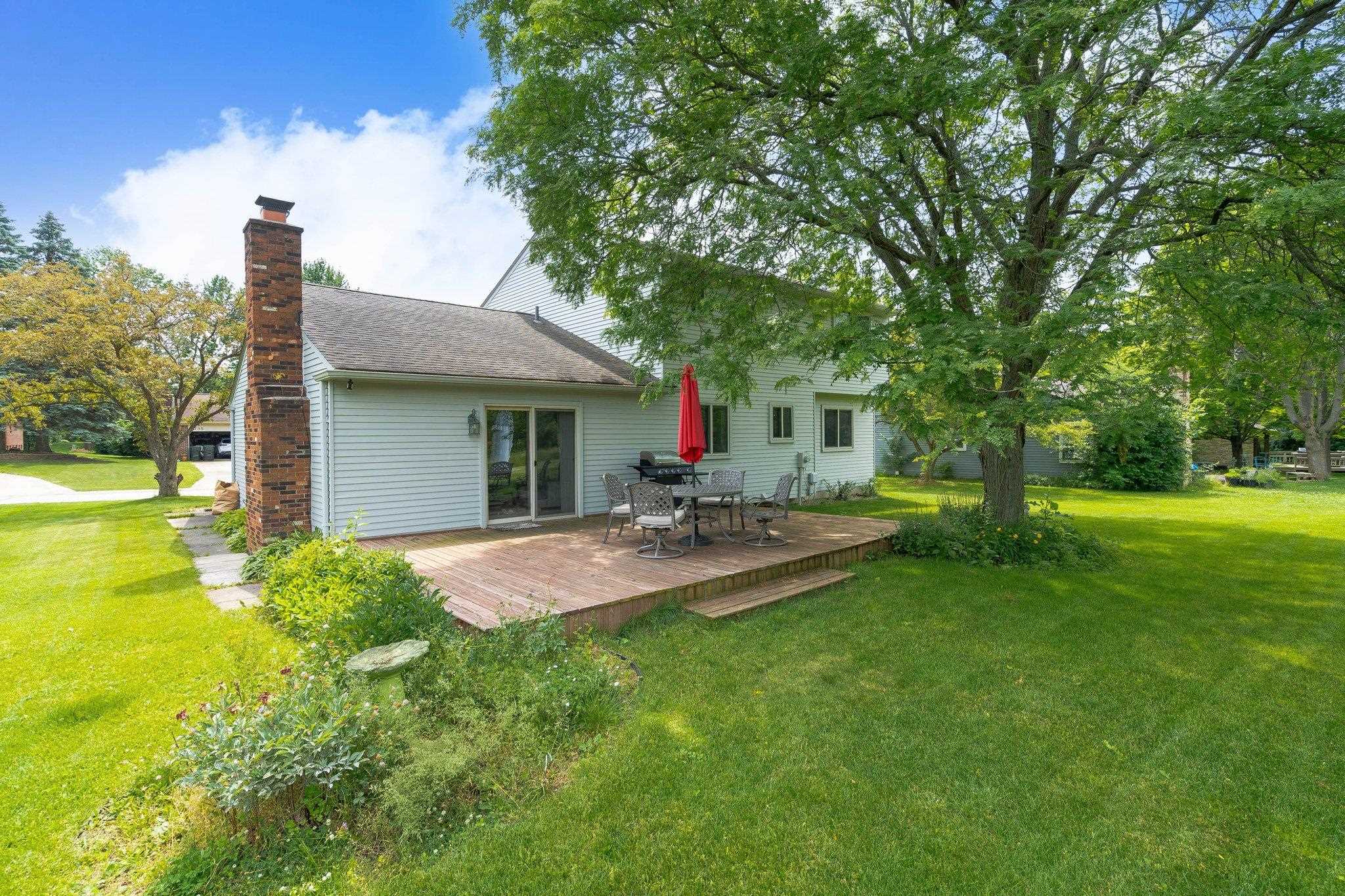 736 Denham Lane Rochester, MI 48307 - Photo 35 of 40 50145928-63928dbc-a751-456b-817b-06add8375df9.JPG