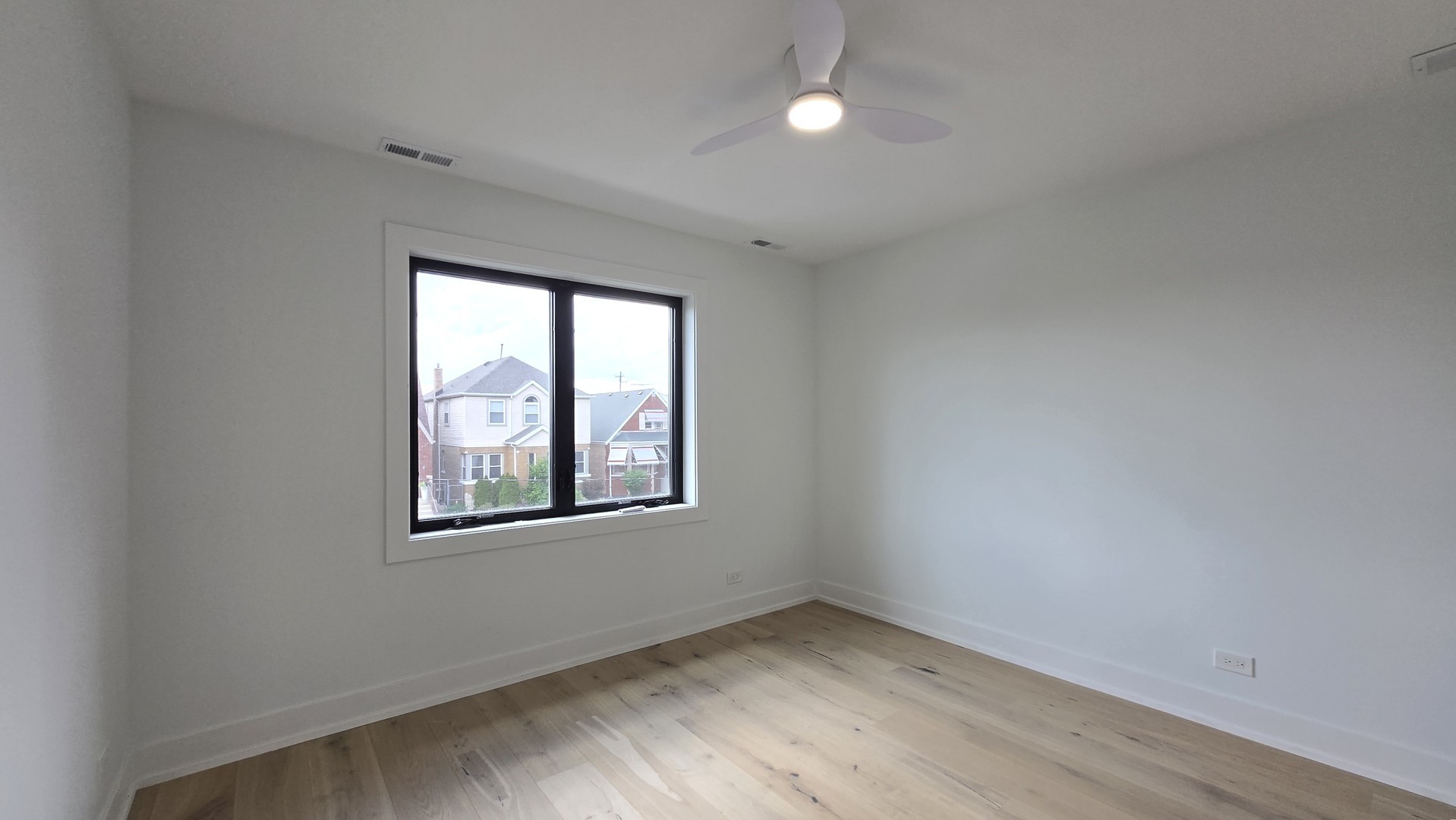 5443 South Rutherford Avenue Chicago, IL 60638 - Photo 17 of 42 Gallery Image 17