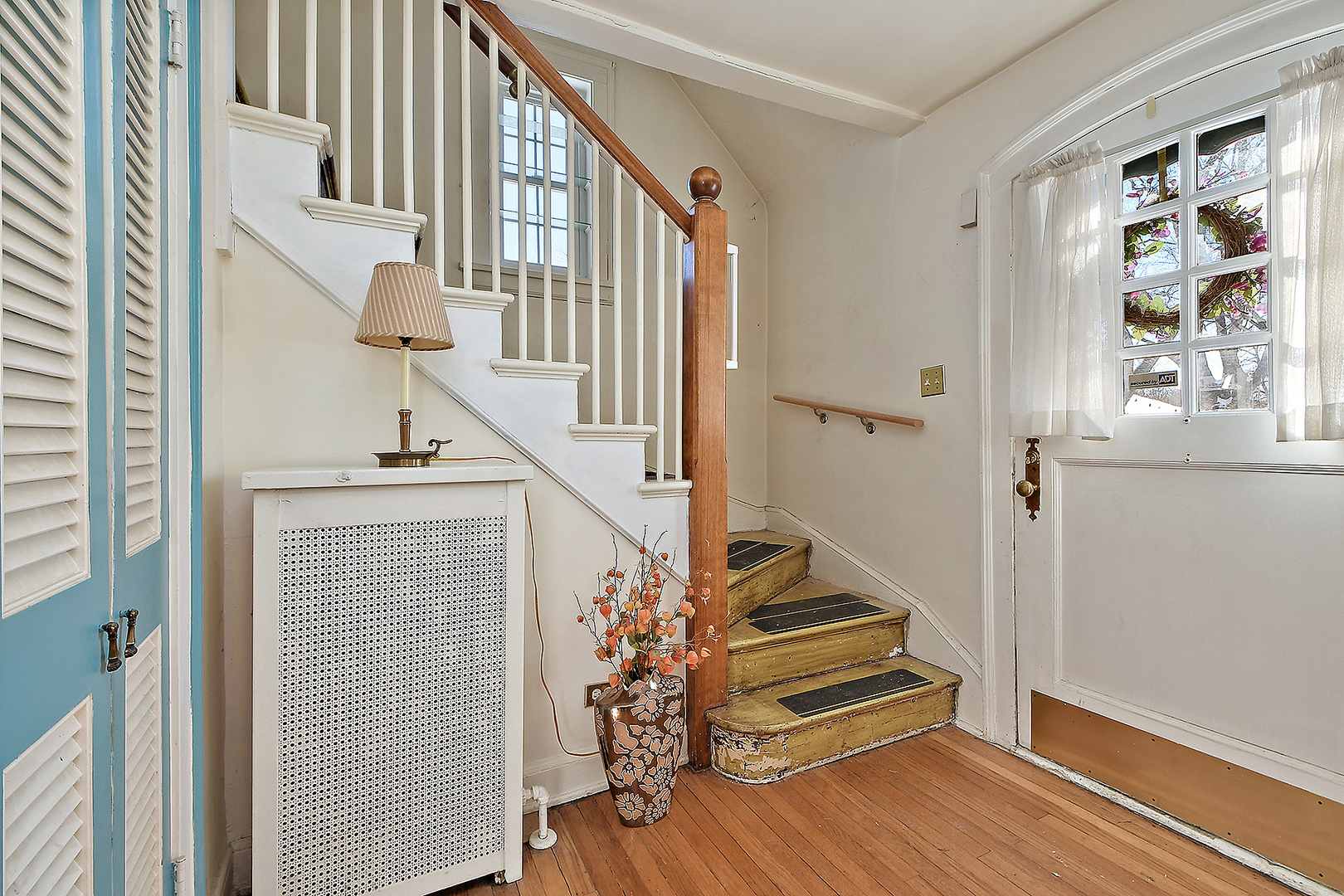2043 Evans Road Flossmoor, IL 60422 - Photo 2 of 20