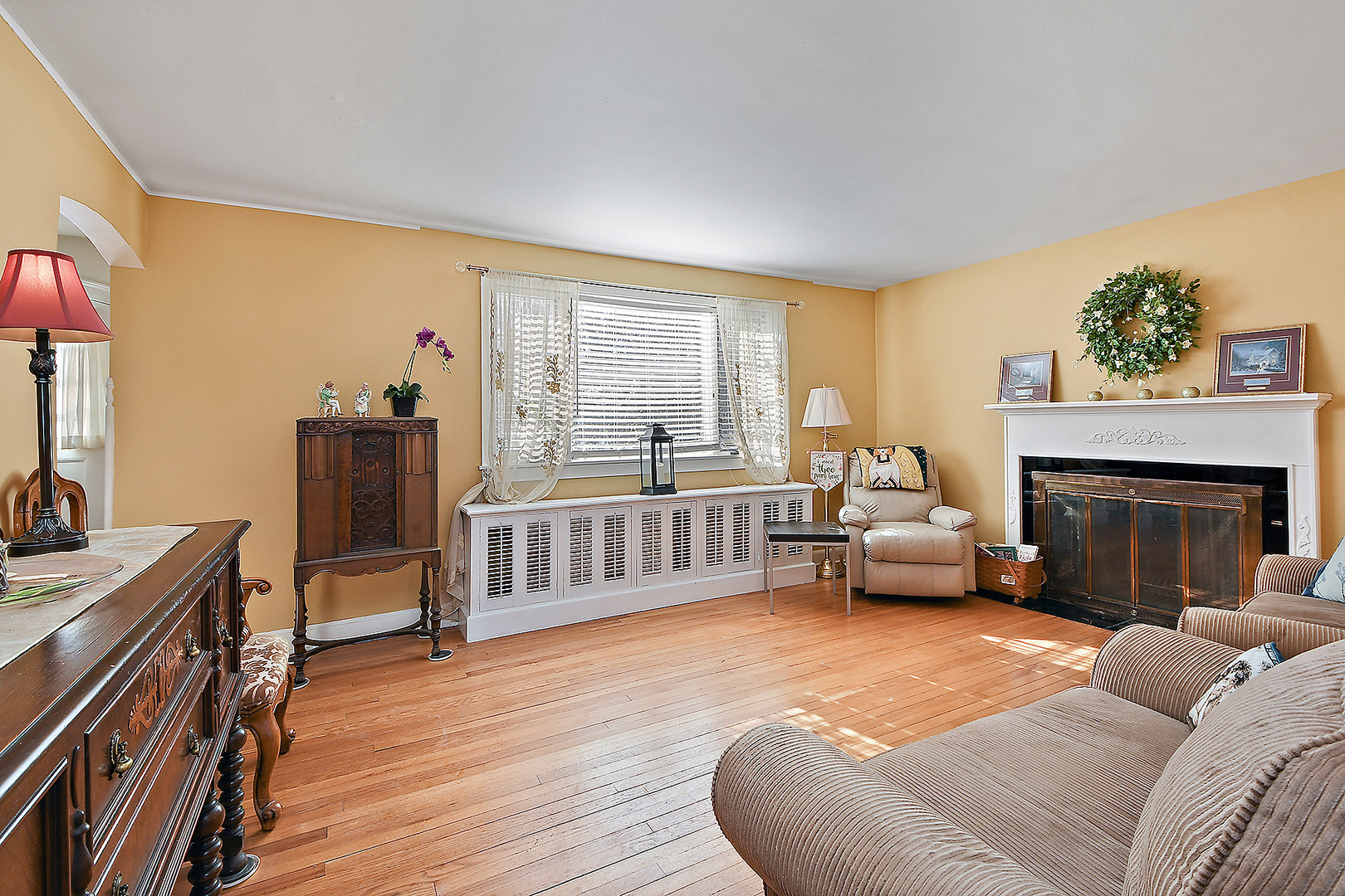 2043 Evans Road Flossmoor, IL 60422 - Photo 3 of 20