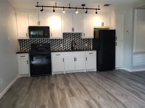 $1,400 | 1503 Ryon Street, Unit B, Houston, TX 77009