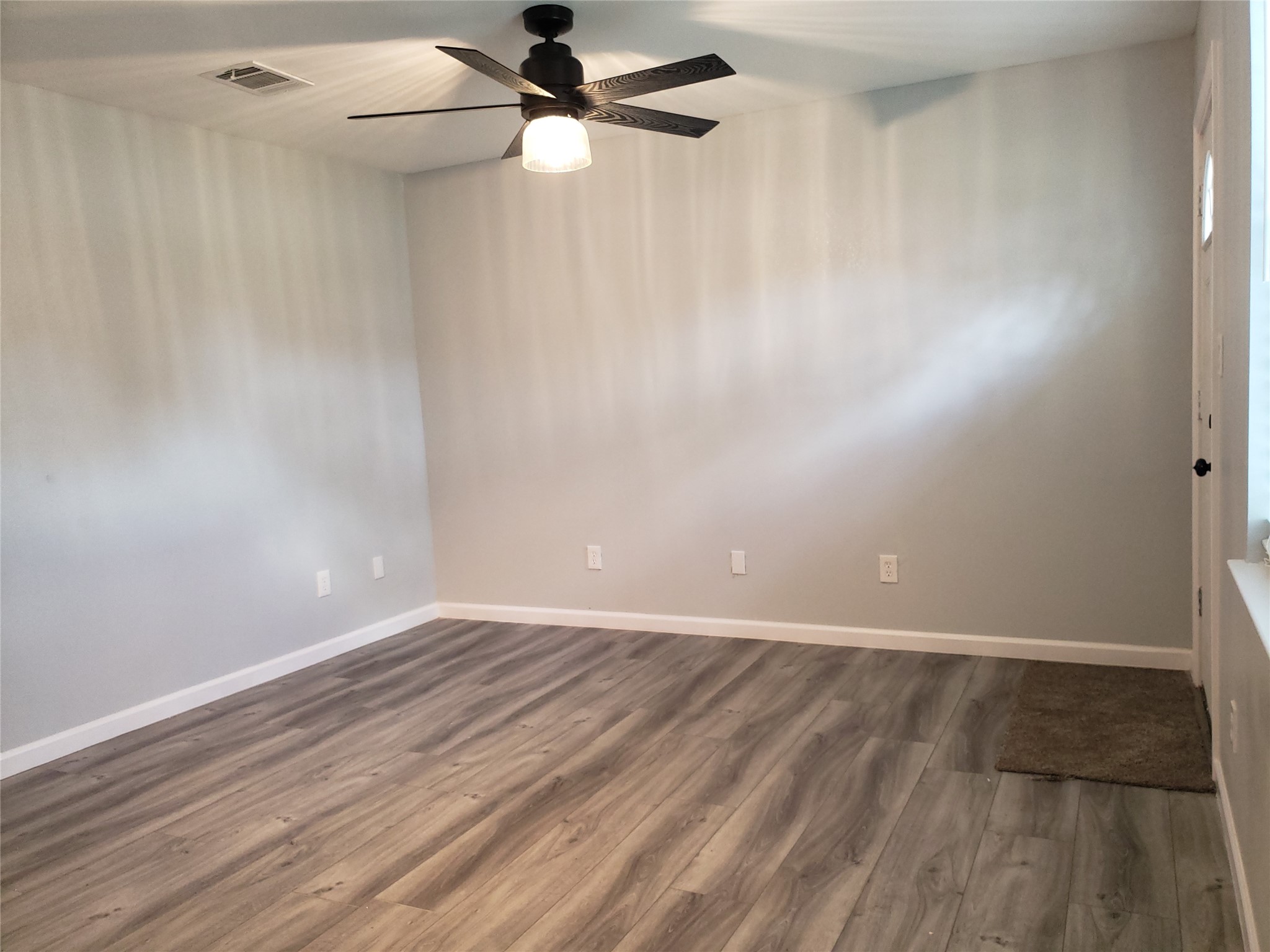 1503 Ryon Street, Unit B Houston, TX 77009 - Photo 3 of 11