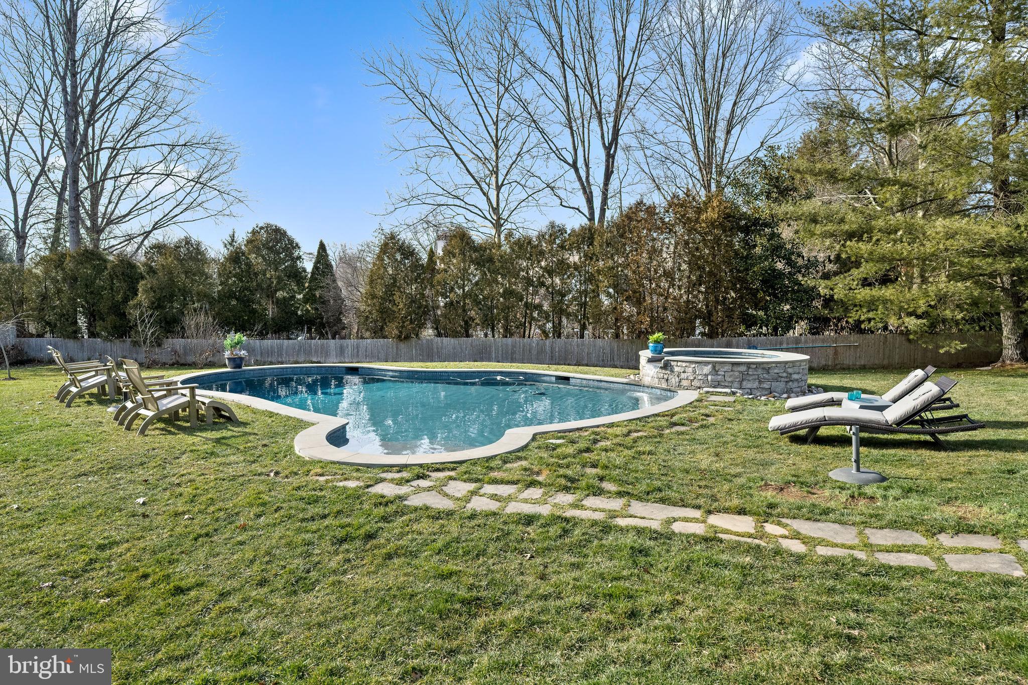 405 Berkley Road Devon, PA 19333 - Photo 24 of 46 Exterior Back