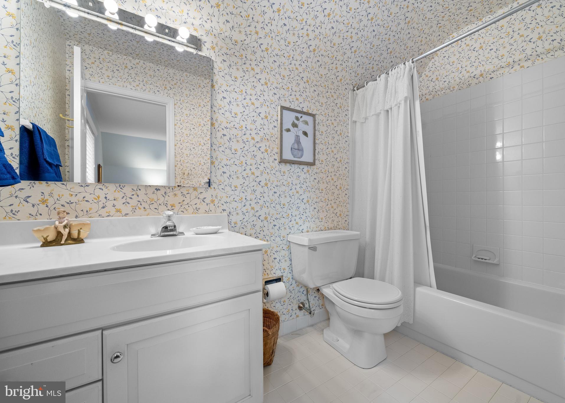 405 Berkley Road Devon, PA 19333 - Photo 32 of 46 En Suite Bathroom