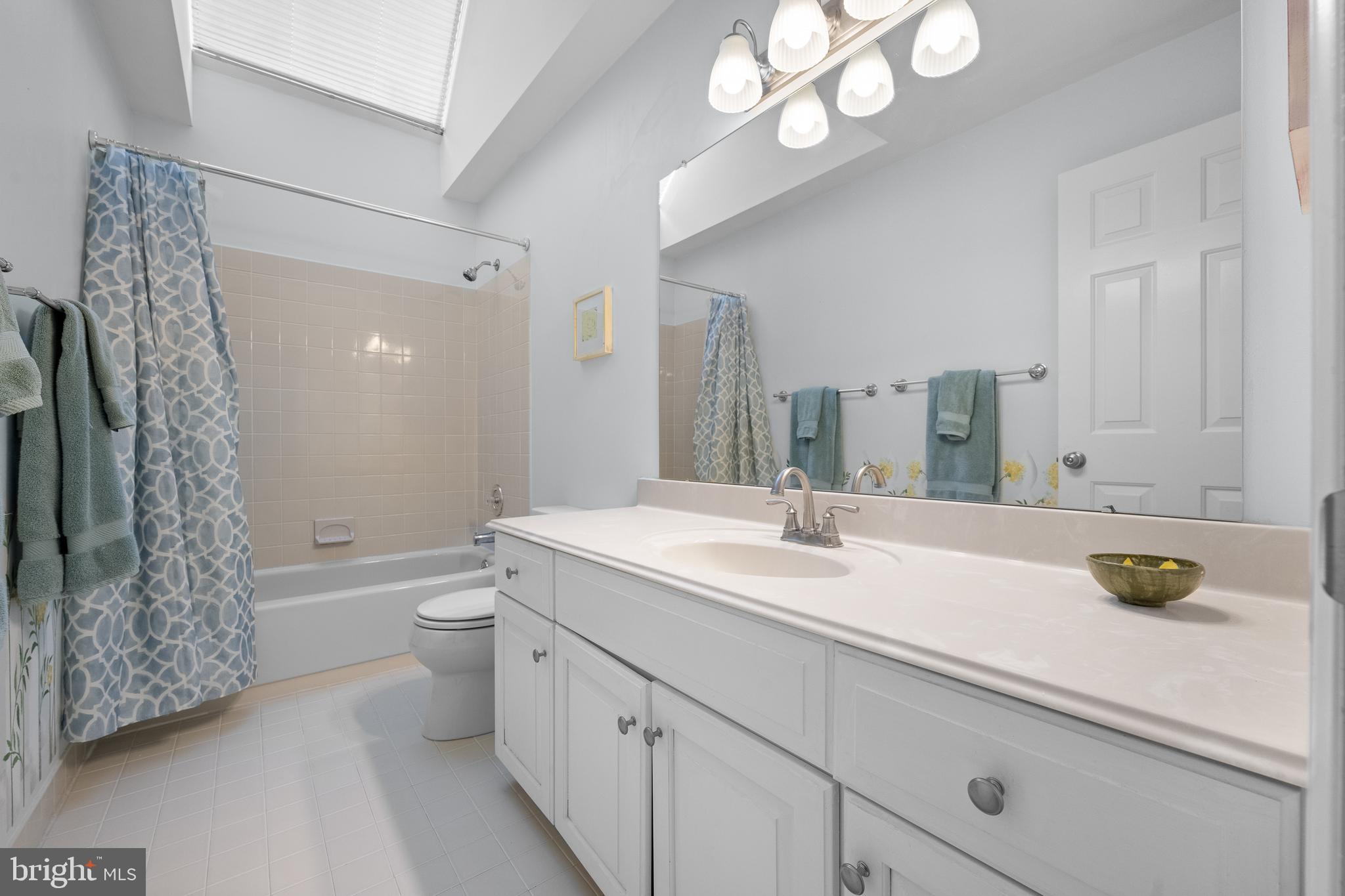 405 Berkley Road Devon, PA 19333 - Photo 34 of 46 Hall Bathroom