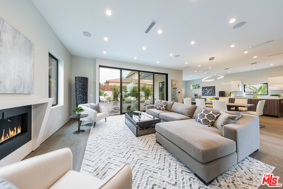 3036 Glendon Avenue Los Angeles, CA 90034 - Photo 11 of 54