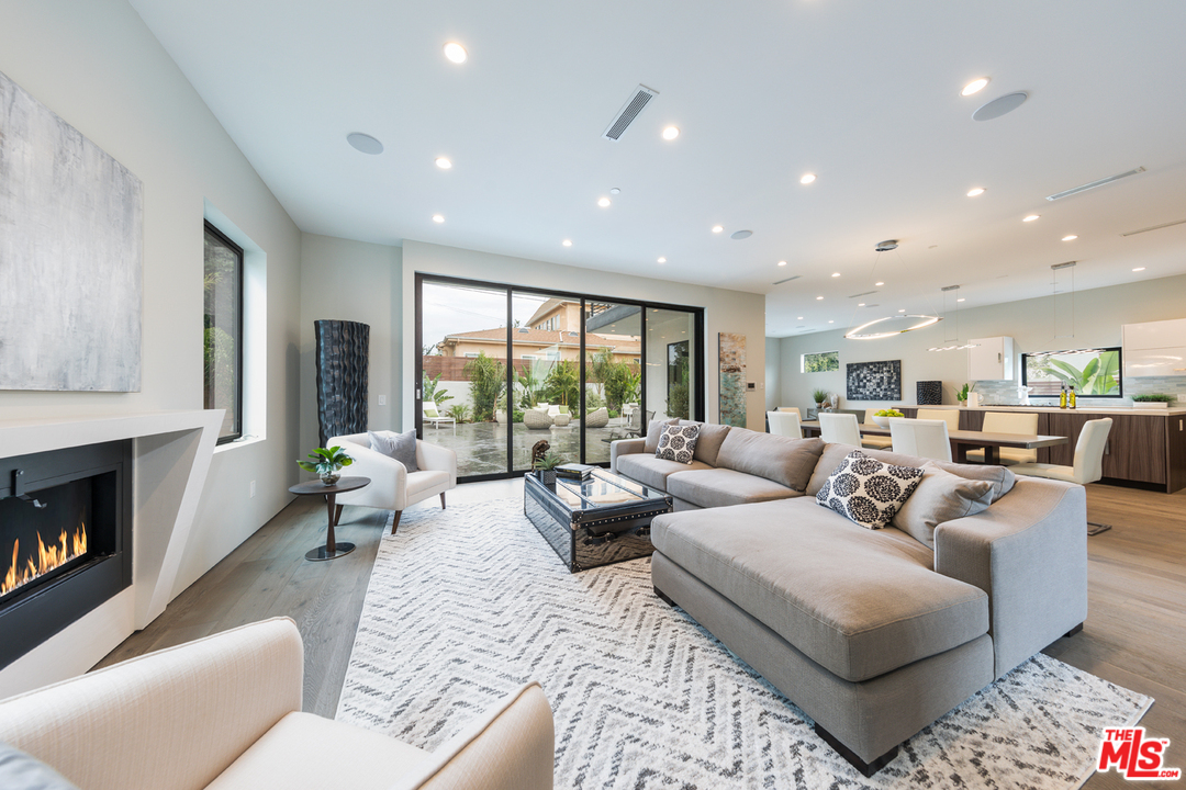 3036 Glendon Avenue Los Angeles, CA 90034 - Photo 12 of 54