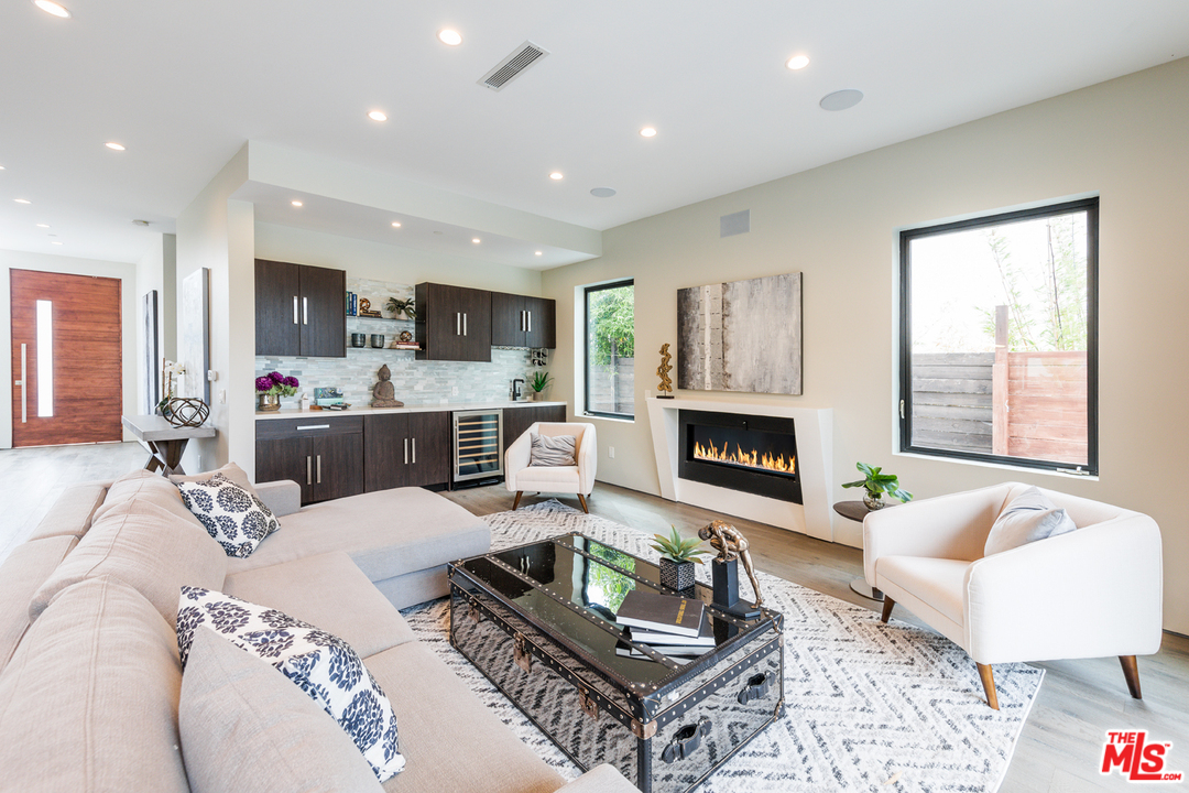 3036 Glendon Avenue Los Angeles, CA 90034 - Photo 6 of 54