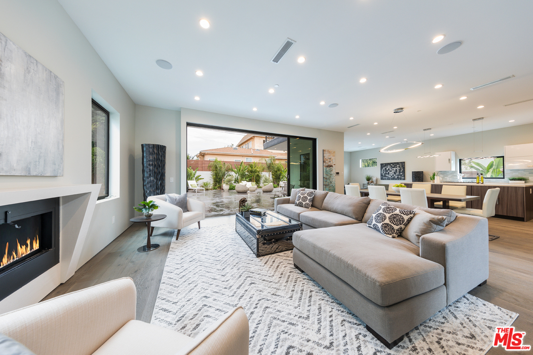 3036 Glendon Avenue Los Angeles, CA 90034 - Photo 9 of 54