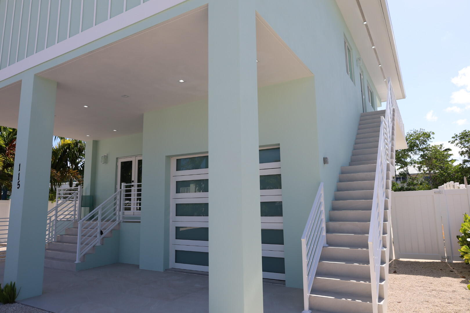 115 Azalea Street Tavernier, FL 33070 - Photo 2 of 33 IMG_0009