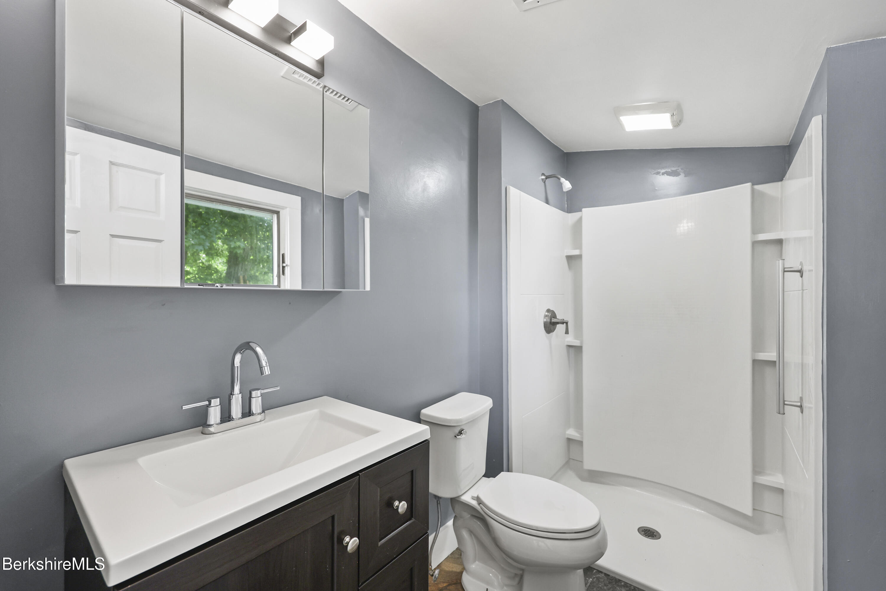 689 North Main Street Sheffield, MA 01257 - Photo 20 of 24 130 Bathroom One