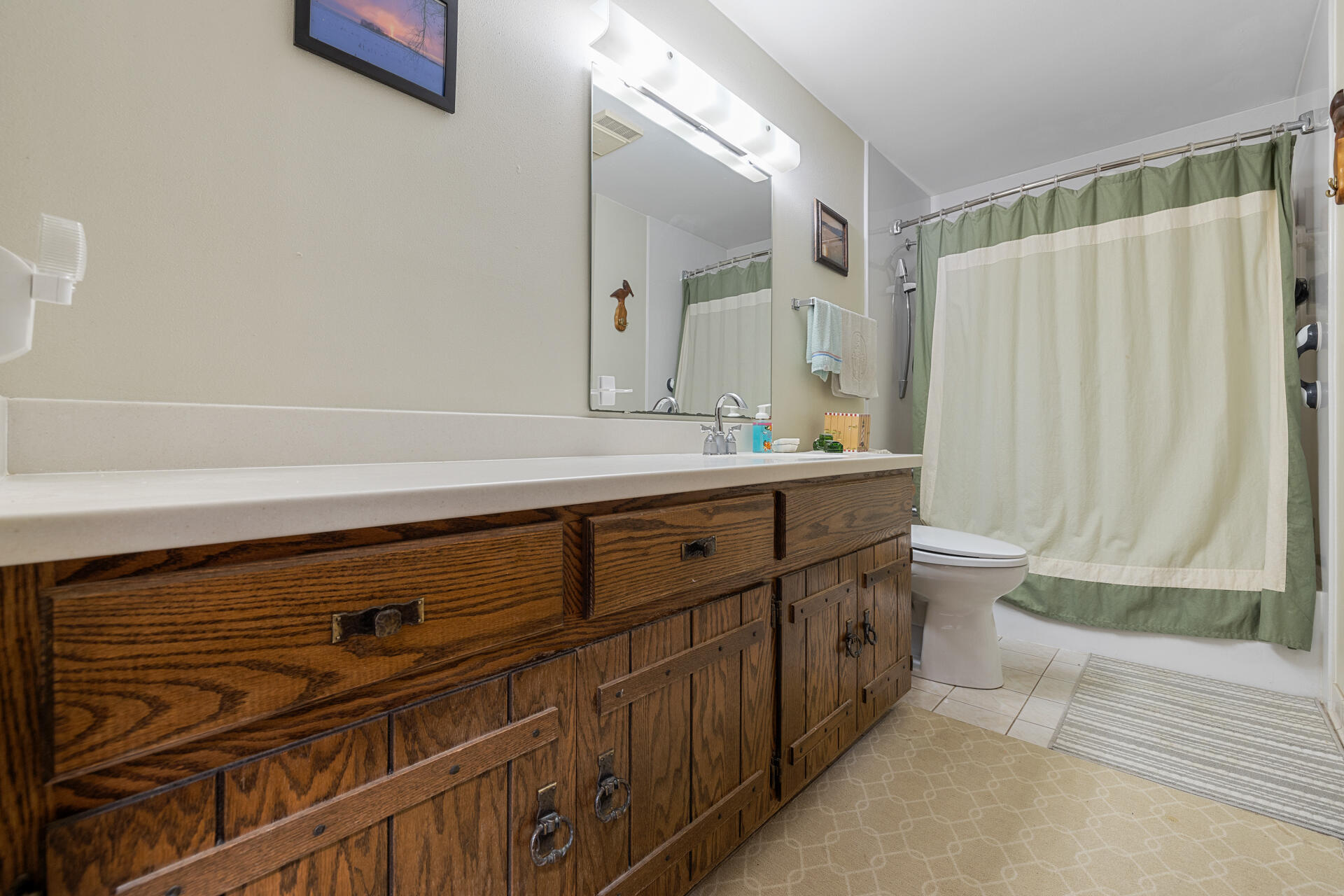 7224 Maple Lane Hartford, WI 53027 - Photo 24 of 44 Bathroom