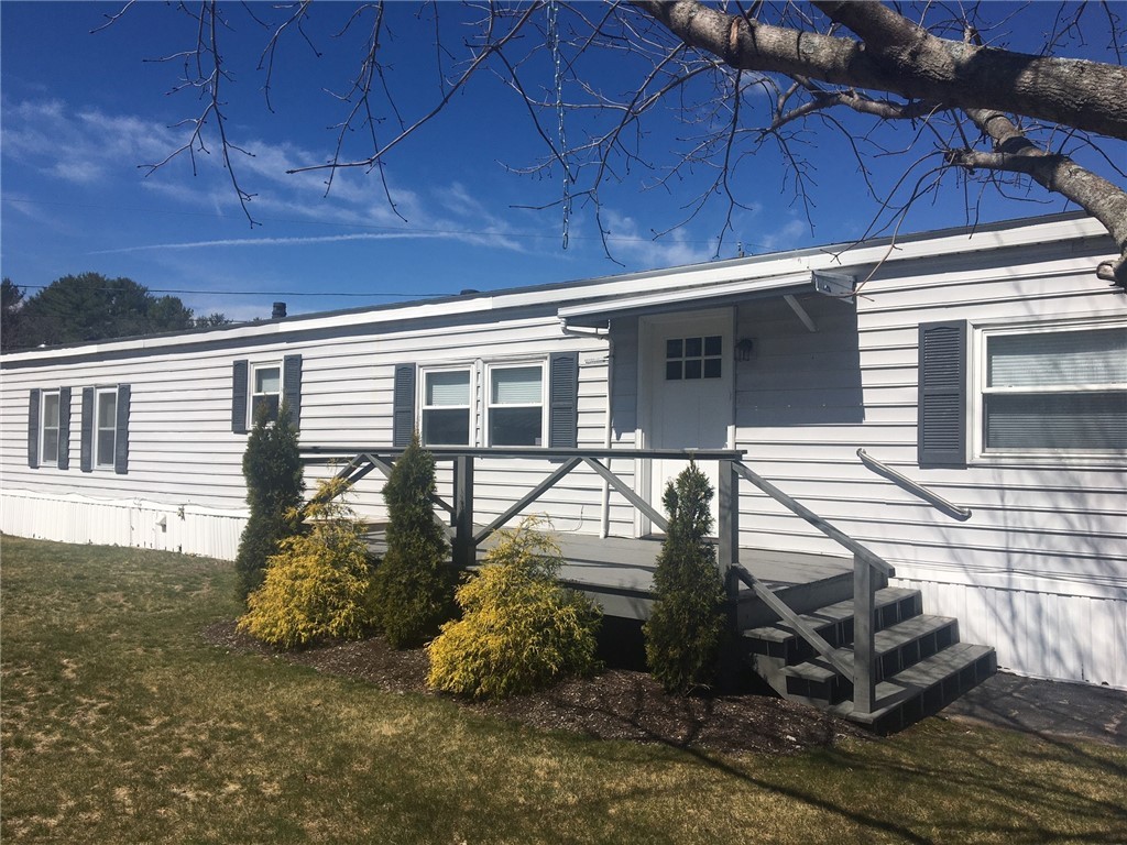 26 Lane D Coventry, RI 02816 - Photo 2 of 34 Gallery Image 2