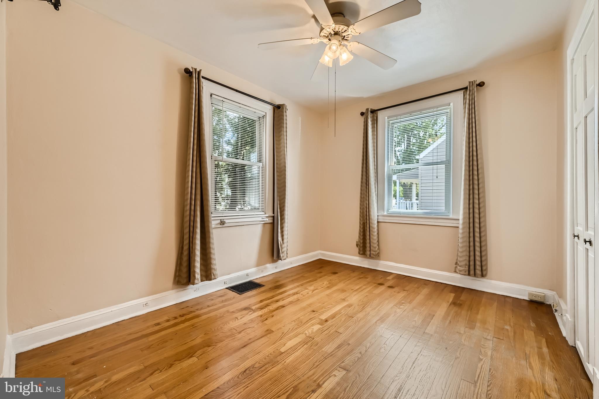 50 Riverside Road Essex, MD 21221 - Photo 9 of 25