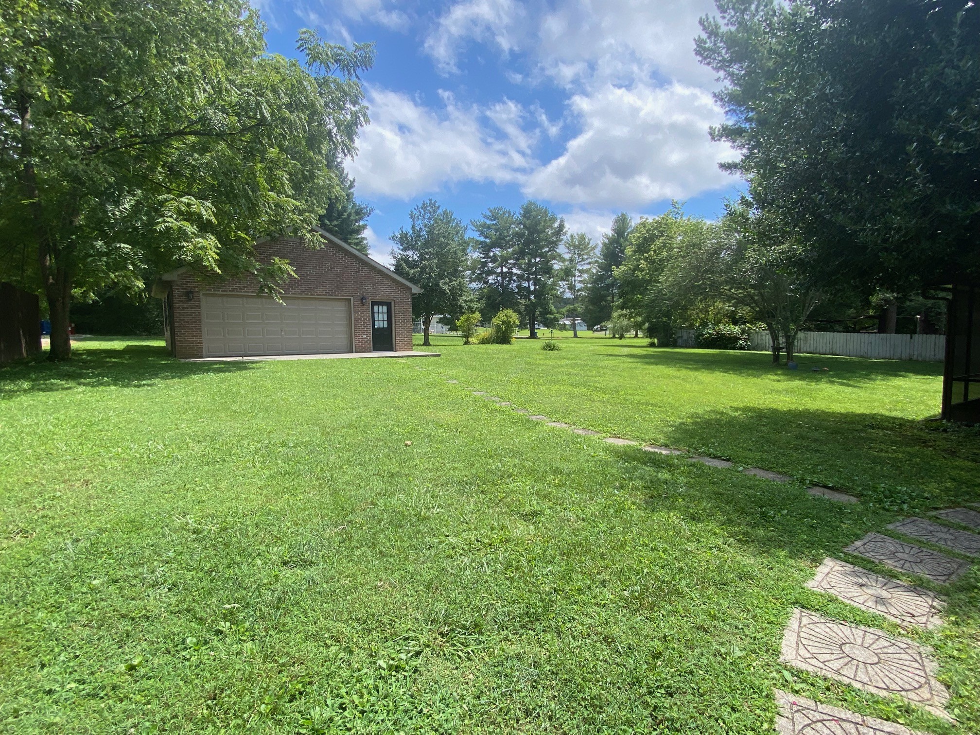 120 Mortons Lake Road Manchester, TN 37355 - Photo 6 of 27 Gallery Image 6